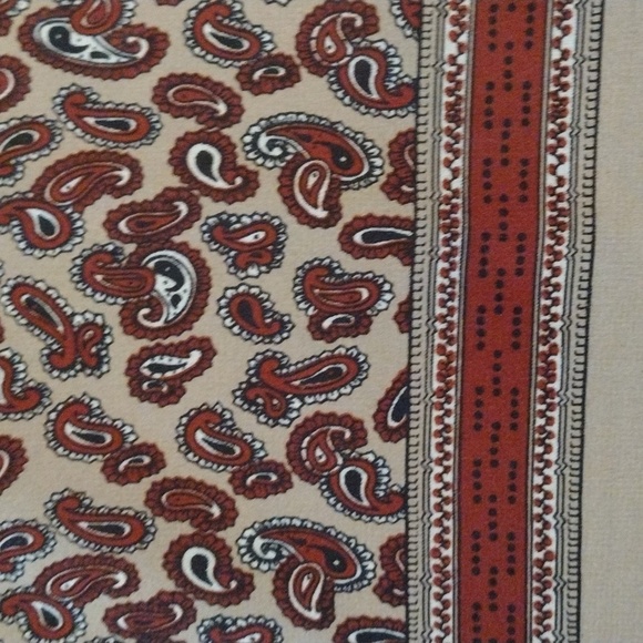 Diane von furstenberg silv scarf size 20/20 inch color brown - Picture 2 of 3